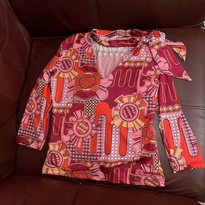 Vintage 70’s floral polka dot polyester shirt with 3/4 sleeves